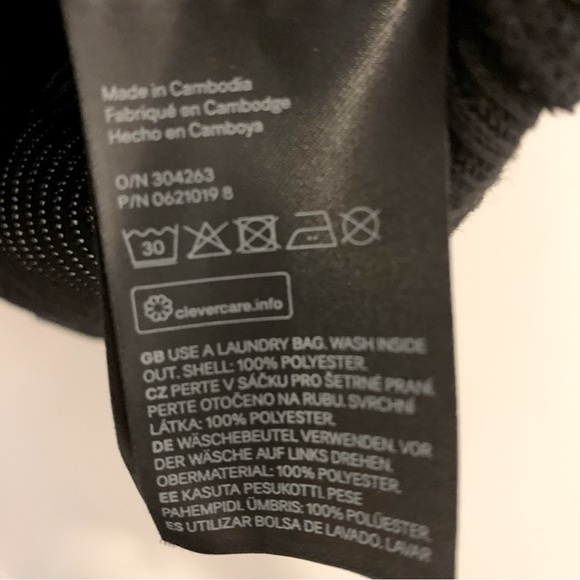 H&M Ribbed Top with Pearl Studs - Picture 6 of 6